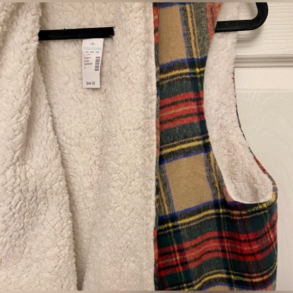 NWT Tartan Plaid sherpa vest - Picture 2 of 2